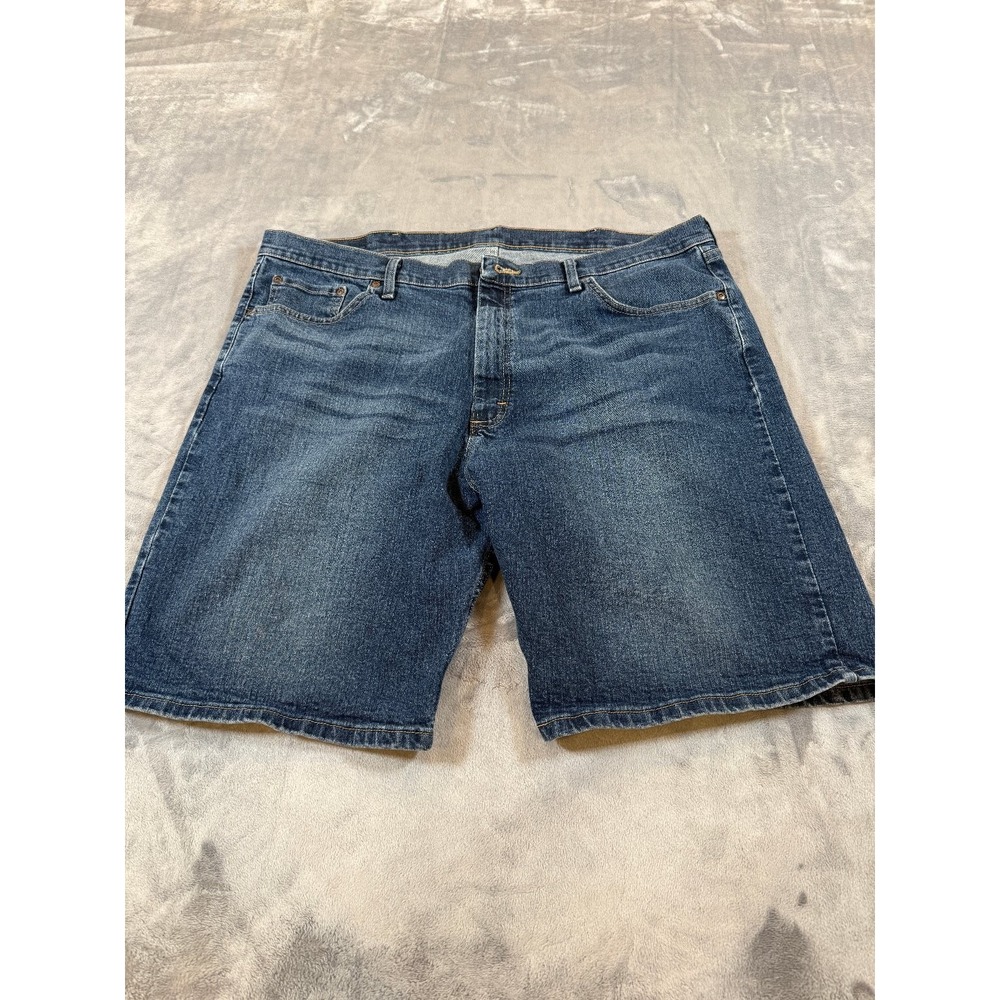 Wrangler Men's Relaxed Fit Denim Shorts Blue Stretch Size 40 Mid-Rise 10" Inseam